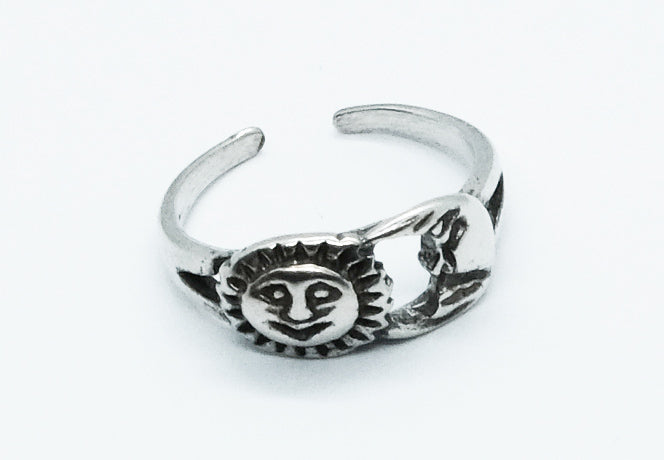 Sterling Silver Sun And Moon Toe Ring