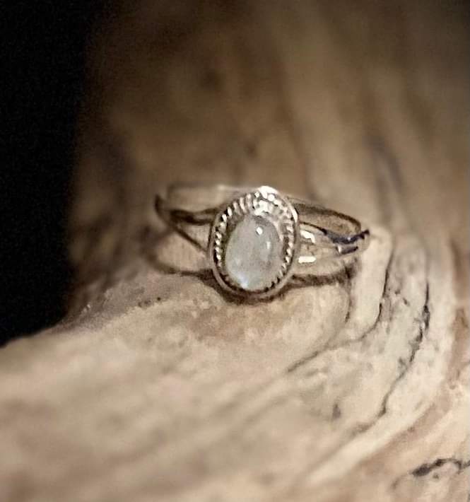 Sterling Sliver Rainbow Moonstone Ring - Size U